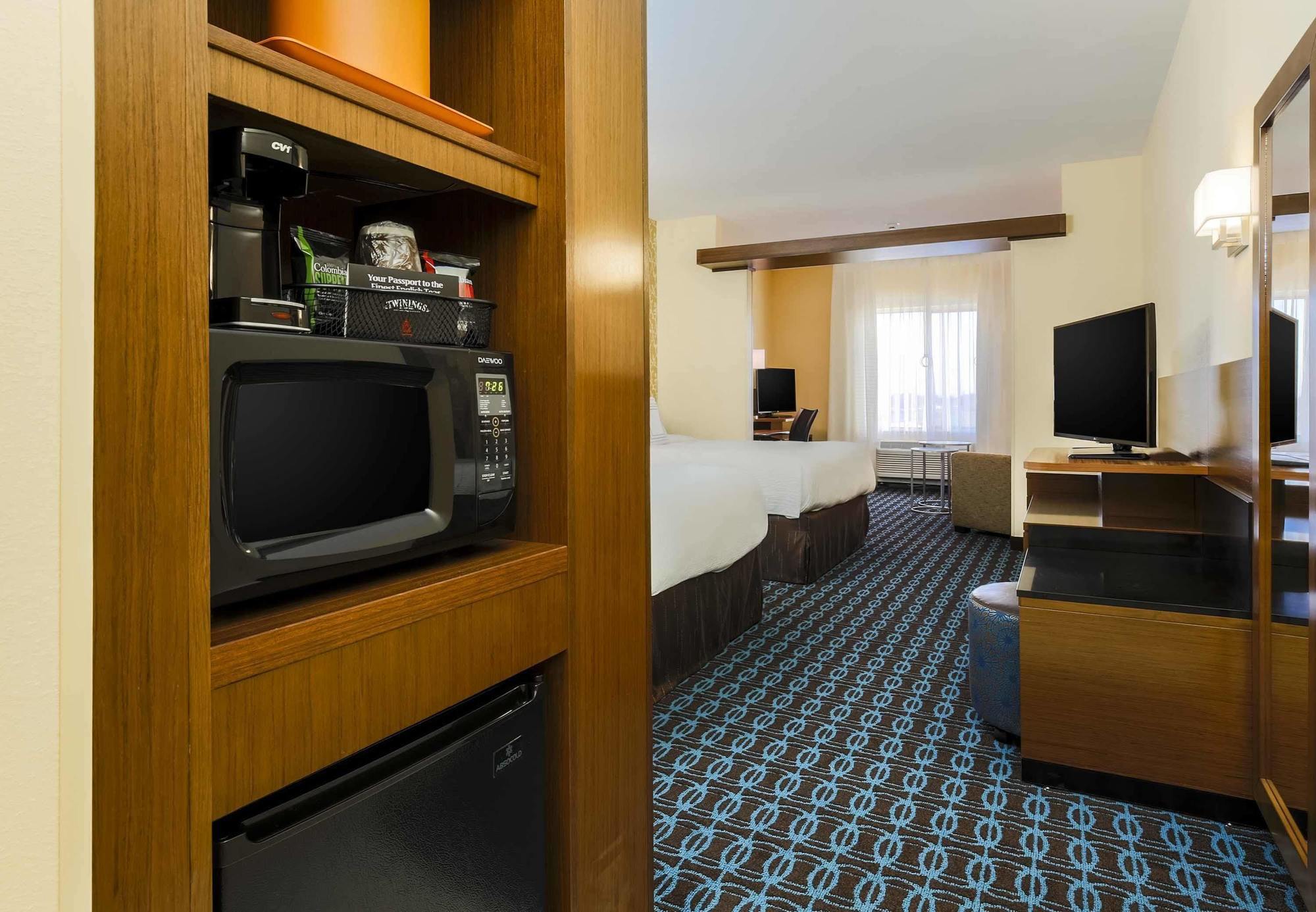 Fairfield Inn & Suites By Marriott Pecos Exterior photo